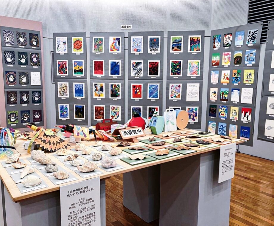 茅ヶ崎 寒川地区の1６校 個性豊かな作品約2000点「中学校美術作品展」＠茅ヶ崎市美術館