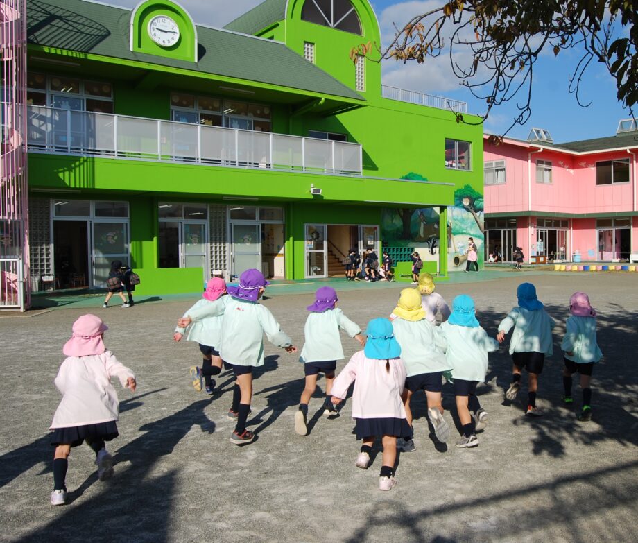 秦野市鶴巻の「つるまき幼稚園」はアットホーム保育で〝選ばれる〟幼稚園