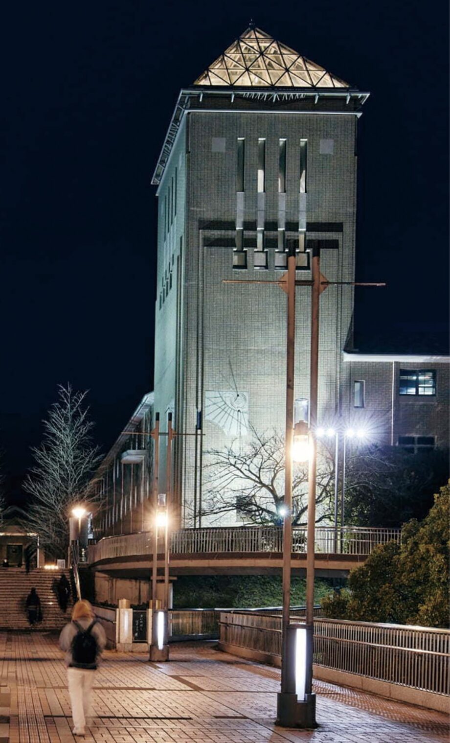 【毎月10日】きらめく｢光の塔｣ライトアップ＠八王子市：東京都立大学南大沢キャンパス