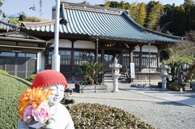 〈4/8〉お釈迦様誕生祝う「花まつり」～三浦市実相寺で甘茶の振るまいや日本舞踊の鑑賞も～