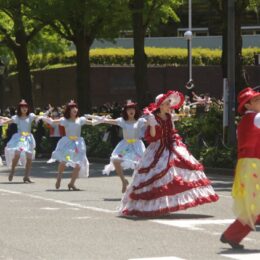 ＜2024.5.3開催＞｢よこはまパレード｣に｢あぶない刑事｣舘ひろしさん、柴田恭兵さんも参加