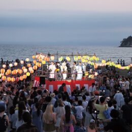 7月27日と8月10・24日＜2024鎌倉 浜の盆踊り大会＞今夏は3日間開催