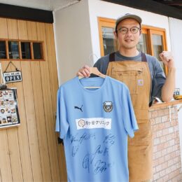 12 COFFEE AND BAKE　瀬古選手の先輩が営む　サポーターらも来店＜2024 川崎フロンターレ×タウンニュース＞