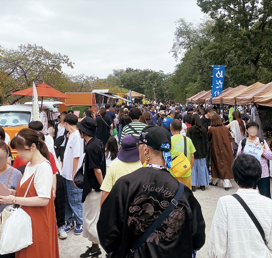 自然や食を満喫するオンガタマルシェ小田野中央公園（八王子市西寺方町）で開催