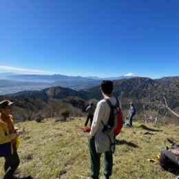 秦野市山岳協会といく秋の紅葉登山　大山金毘羅尾根