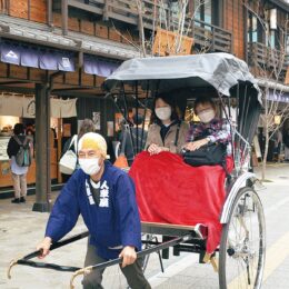 【明治記念大磯邸園】大磯らしい町内産品のお土産販売と人力車走行の社会実験も　