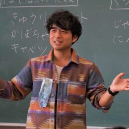 【取材レポ】ふるさとファーマーズ・石井雅俊さんが円蔵小学校3年生に授業 “学校行こうDAYS”で子どもたちと一緒にこれからの農業を考える