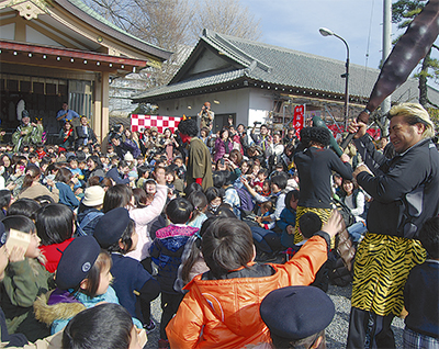 2025年2月2日・藤沢各所で豆まき【鵠沼伏見稲荷神社・白旗神社・妙福寺・遊行寺】