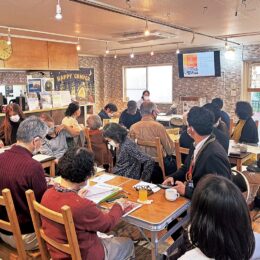 認知症カフェ「からきだ匠カフェ 人生１００年幸齢社会！」が、毎月第４水曜日にプラネットカフェで開催中＜多摩市＞