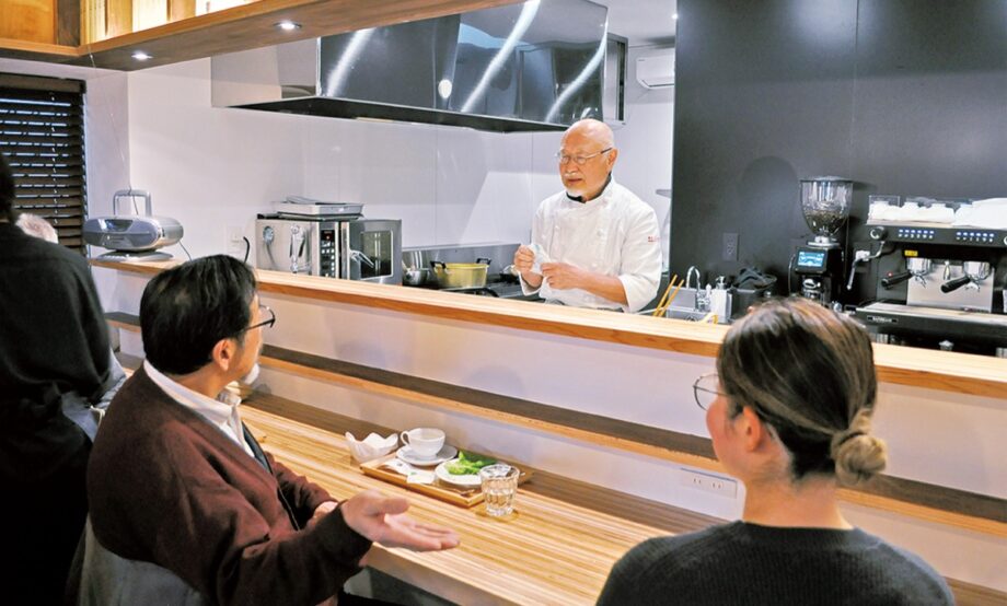 コンセプトは「飲み食いができるミニ図書館」～相模原市南区麻溝台　カフェ「聚（つどゐ）」オープン