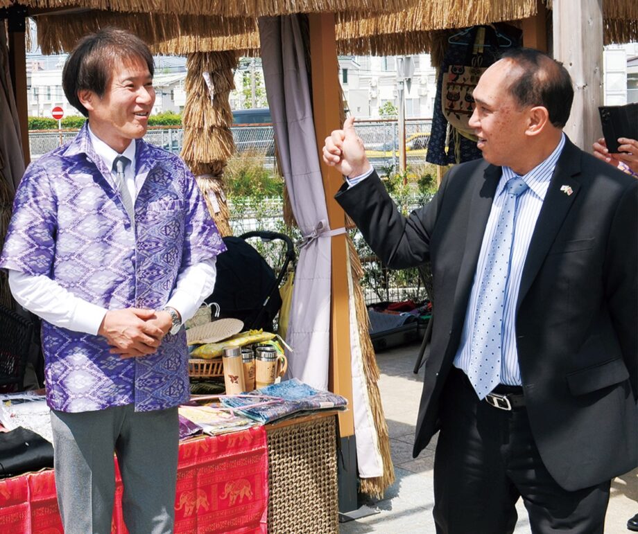 伊勢原市に「カンボジア村」が完成　　
