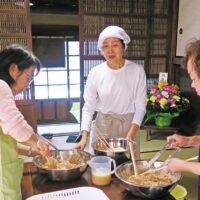 【空き家再生】横須賀市西浦賀で石蔵付商家の現代利用　自家製味噌販売の拠点に