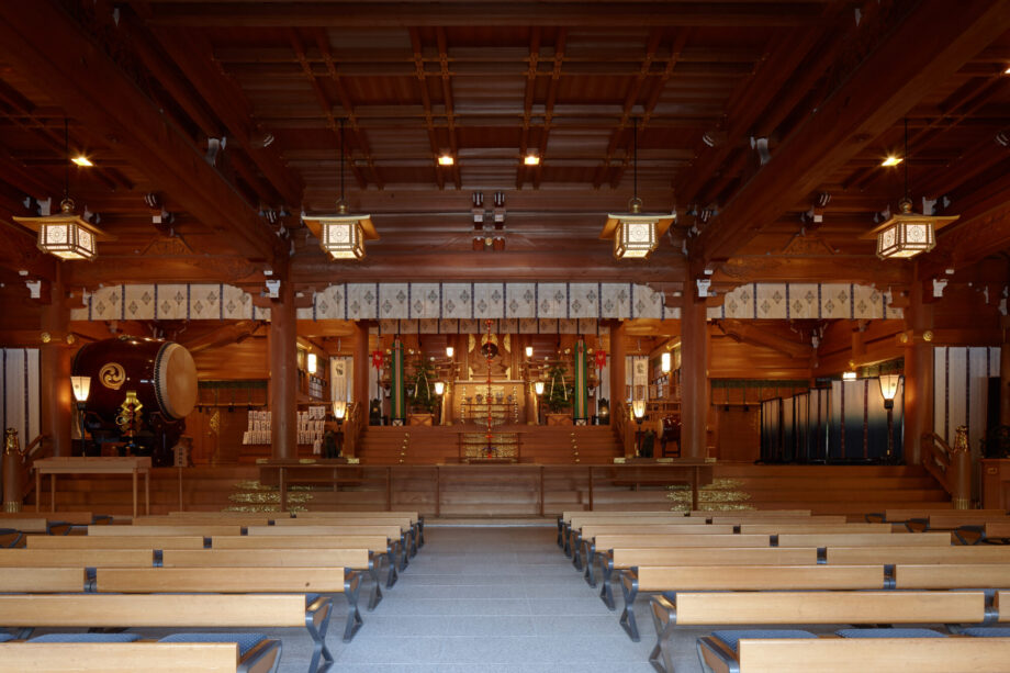 ＜取材レポ＞神奈川県の寒川神社で御祈祷を体験　服装や費用、マナーなどを寒川神社に伺いました