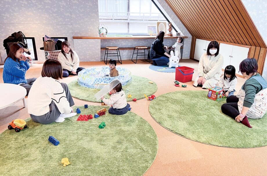 【横須賀市】田浦幼稚園の交流広場「てらこやかふぇ」で子育てママ、ホッと一息
