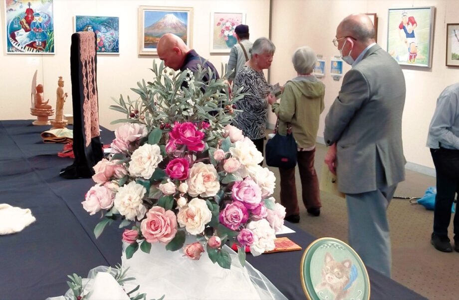 【5月21日～25日】絵画や陶芸、写真の力作が勢ぞろい　稲門会作品展が開催 ＠茅ヶ崎市文化会館