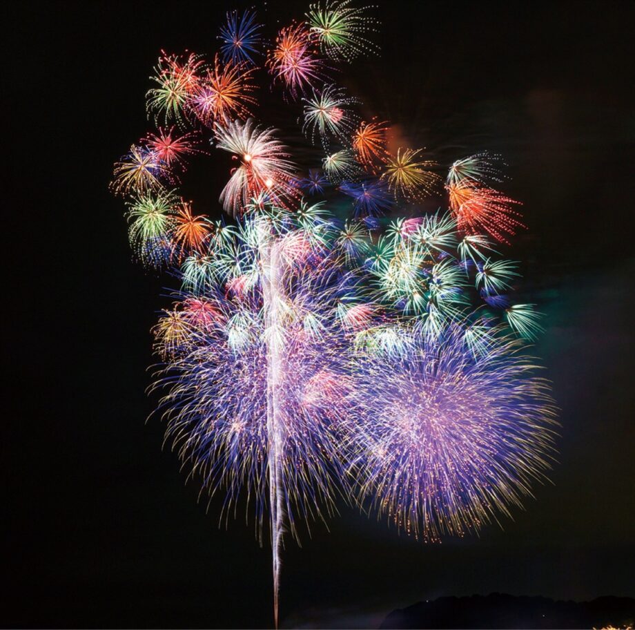 夏の訪れを告げる花火～2025年5月22日・逗子海岸で7000発が打ち上げ～