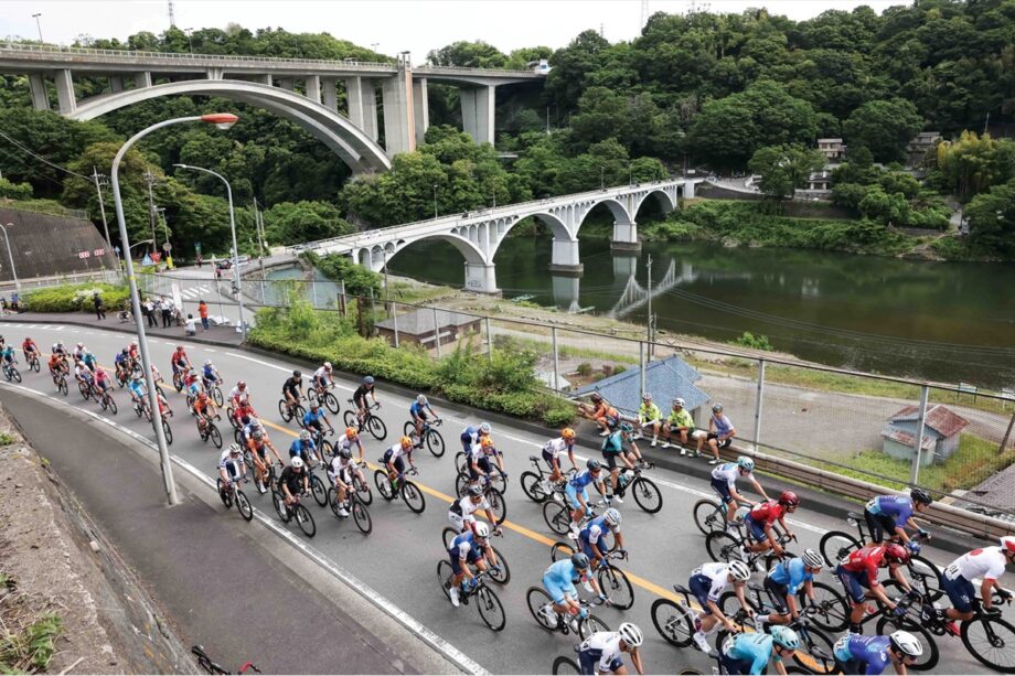 自転車ロードレース国際大会「Ｔｏｕｒ　ｏｆ　Ｊａｐａｎ（ＴＯＪ）」の相模原ステージが相模原市緑区を舞台に開催