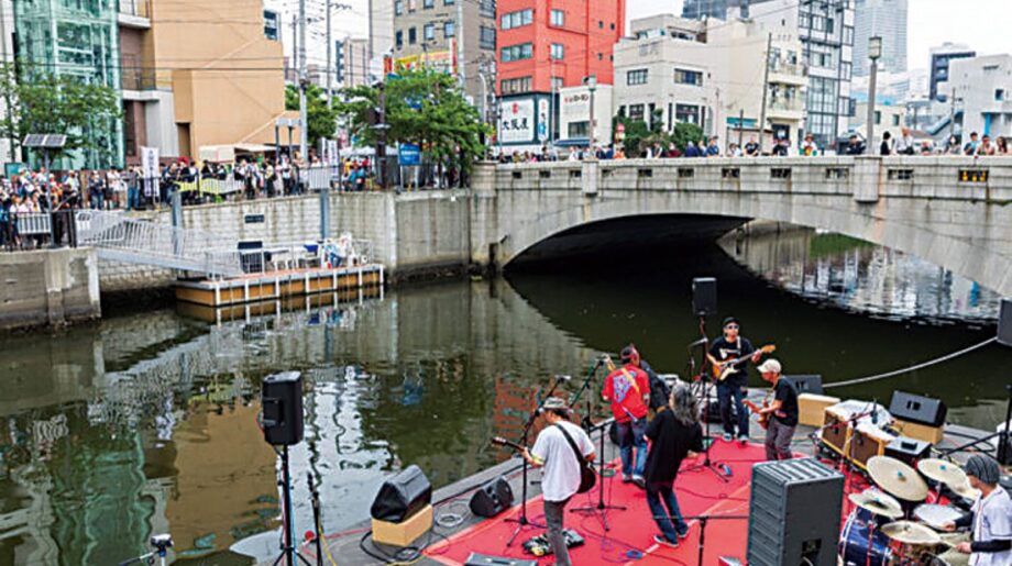 ＜入場無料＞ライブや大道芸など！「大岡川水上劇場」【５月25日】＠横浜市中区・日ノ出桟橋