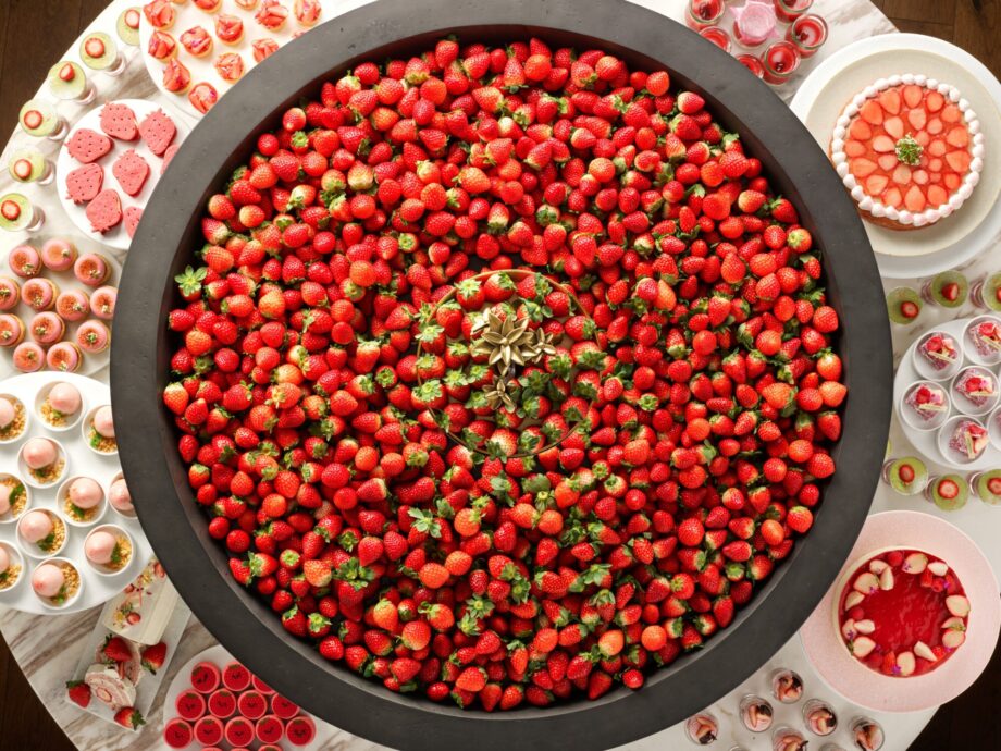 ウェスティンホテル横浜で「いちごビュッフェ&アフタヌーンティー」2026年もいちごに恋する季節がやってきた!