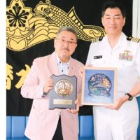横須賀で「ドブ板通り」と「海上自衛隊」がコラボ　スタンプラリー「ドブサブＦＥＳ！」で「潜水艦に会える街」発信