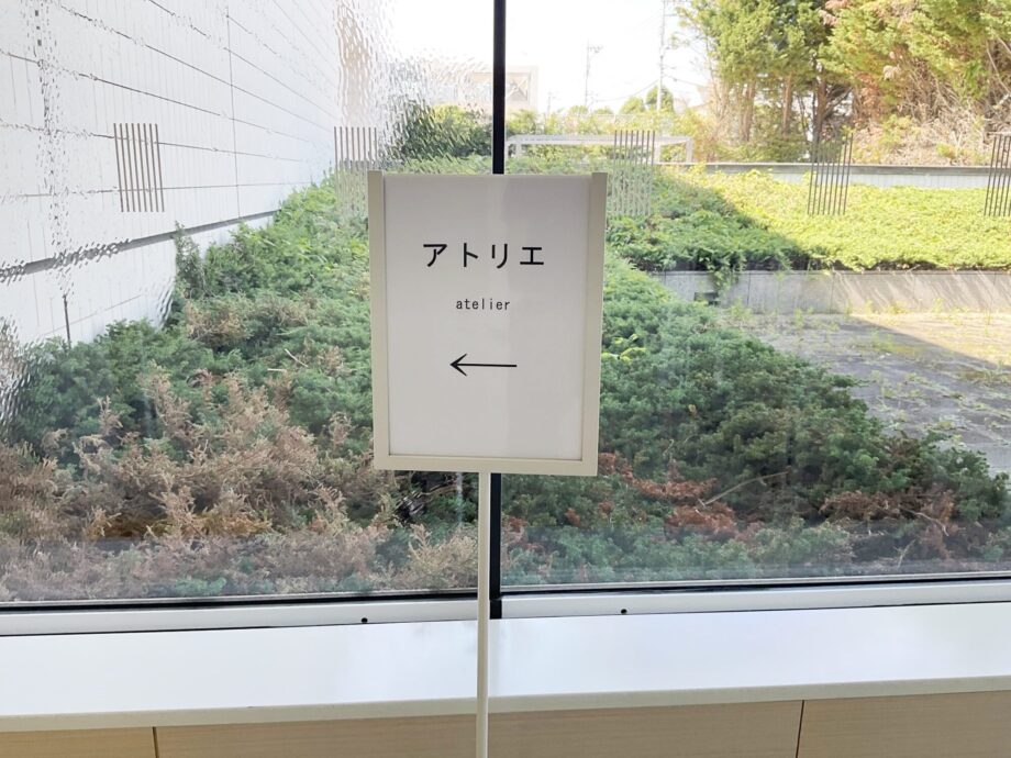 ３階の廊下は画材や工具のにおいがして創作意欲をそそられます