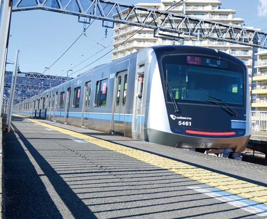 小田急線各駅で開成町の中学生が録音した「開成町あじさいまつり」のＰＲ放送実施中！