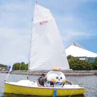 シーサイドライン沿線ガイド「海まちさんぽ2025年夏号」夏のおすすめ　沿線レジャースポット