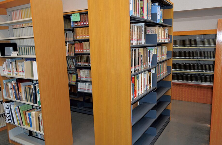 開成町民センター図書室内に郷土資料室を設置！６月から一般開放