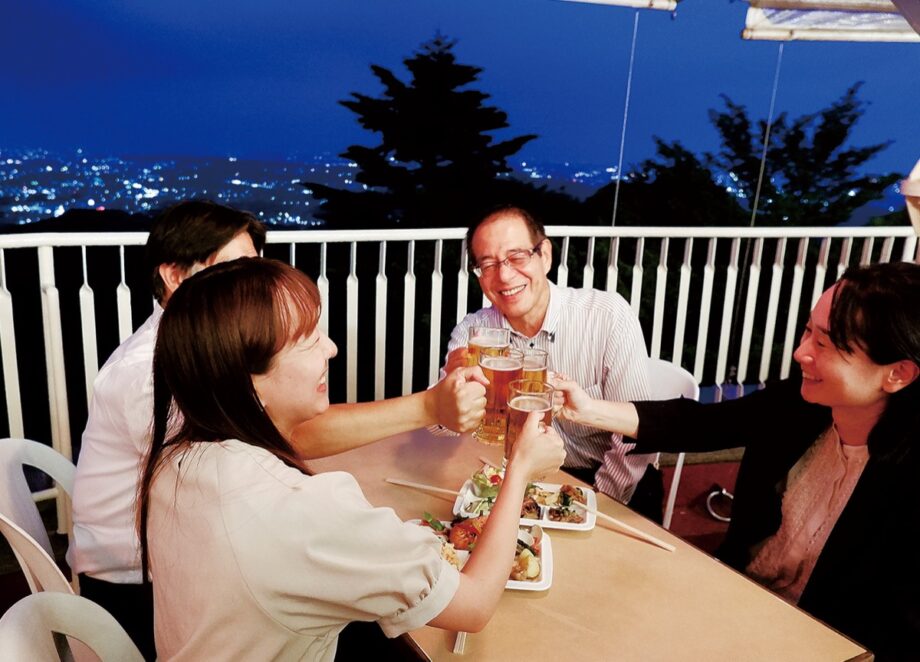 多摩地域の夏の風物詩「高尾山ビアマウント」が2025年6月28日から、今シーズンの営業を開始【八王子市高尾】