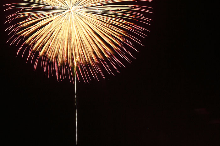 恒例「第42回 若葉台秋まつり」秋の夜空に２０００発の花火＠横浜市旭区　若葉台団地