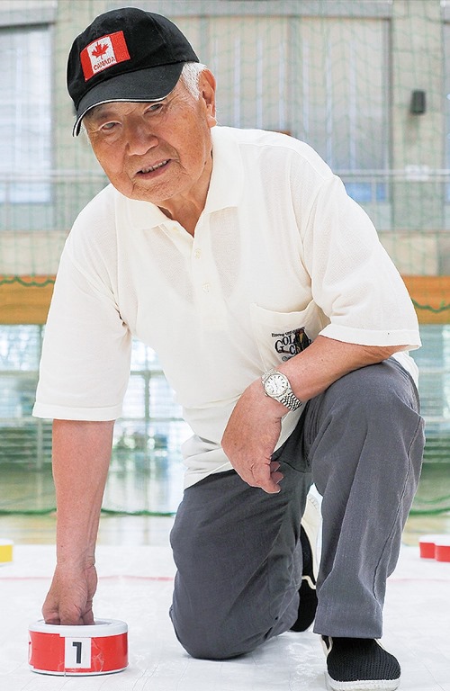 ｢漬物石｣が新スポーツに　伊勢原発「スライドストーン」