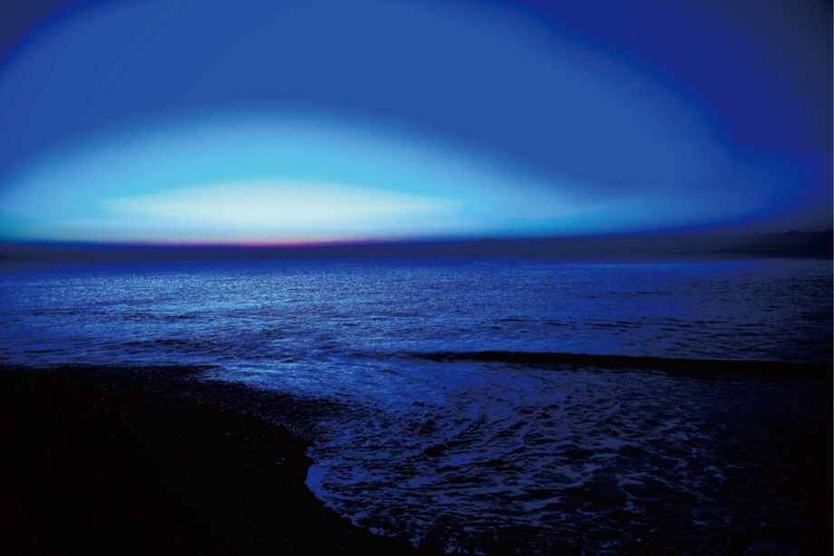 小田原市在住の写真家・Sato―Cさんの作品「よあけのまえ」がアートコンテストで入賞