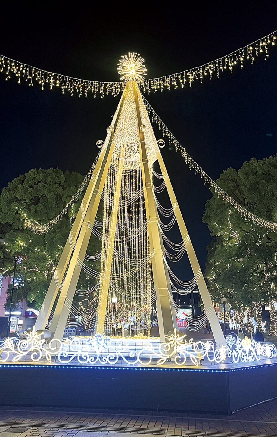 東京・多摩市内各地でイルミ輝く