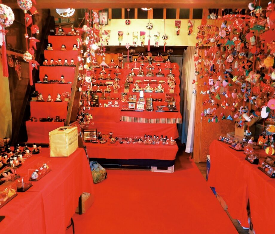 【３月３日まで】川崎市高津区・薬医門公園～蔵で楽しむ「ひな祭り」７段飾りやつるし雛など