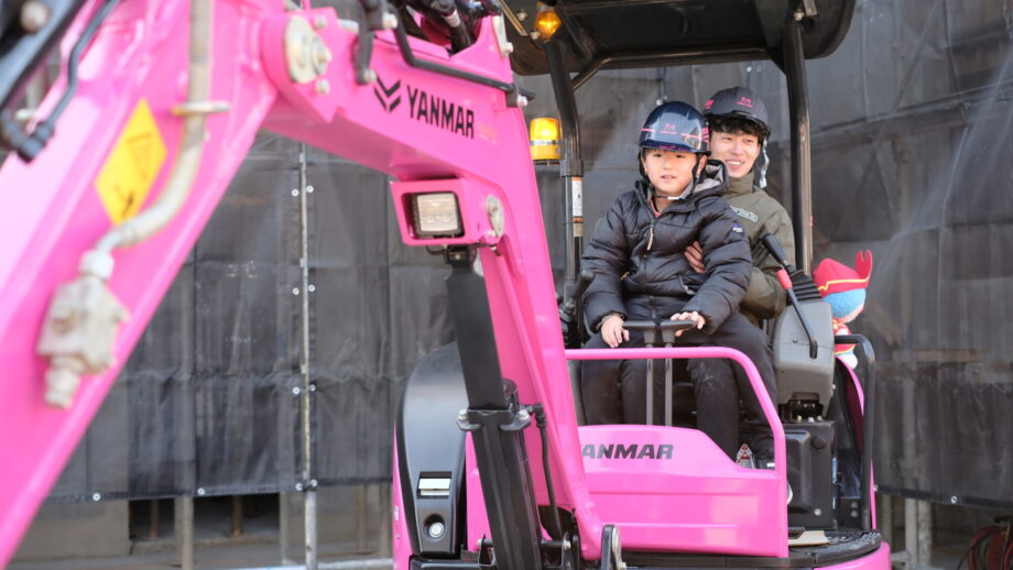 ＜現地レポ＞大工職人さんとの触れ合いも！平塚市山下の“マンション建設現場”でユーミーらいふグループが地域交流イベント