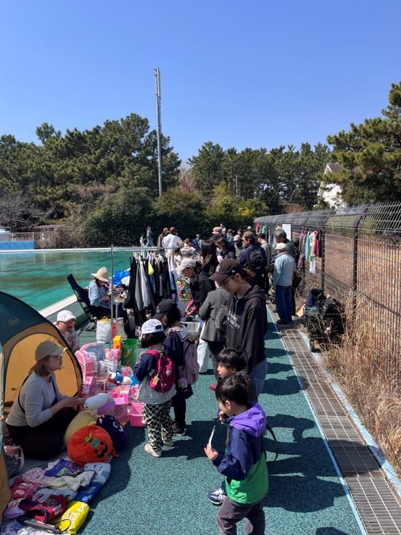 はまぷー浜須賀プールでフリーマーケット&縁日イベント 3月21日・22日 入場無料