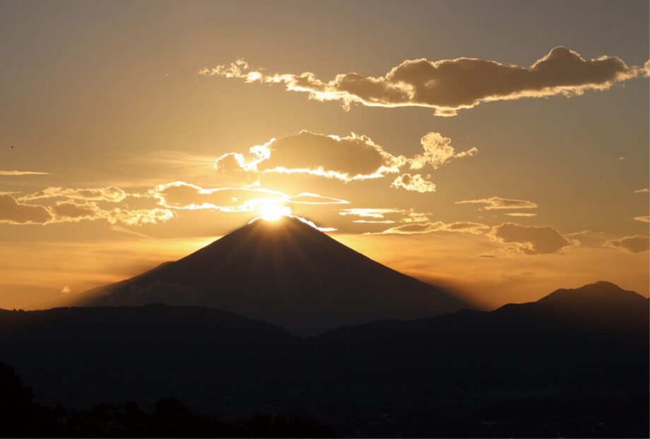 「春のダイヤモンド富士」 2026年3月シーズンの観測日時(秦野市)