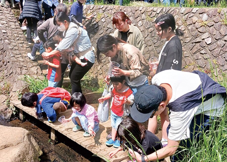 【4月12日】川崎市宮前区・蔵敷親水広場で「平瀬川桜祭り」「稚鮎の放流会」菅生中吹奏楽部の演奏も