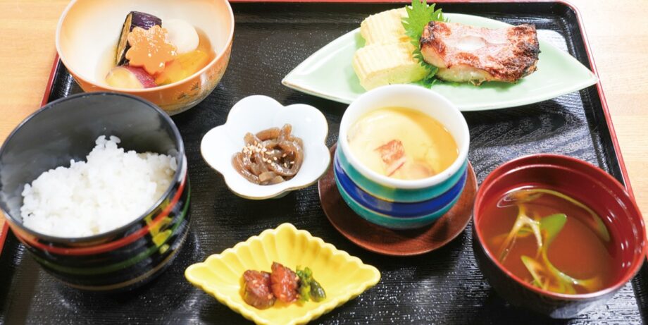 クアーズテック秦野カルチャーホールレストラン「ふらっと」リニューアルオープン