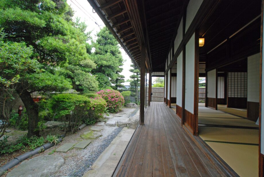 新緑の長谷寺で「寺時間」 5月30日 気軽に一息を(厚木市)