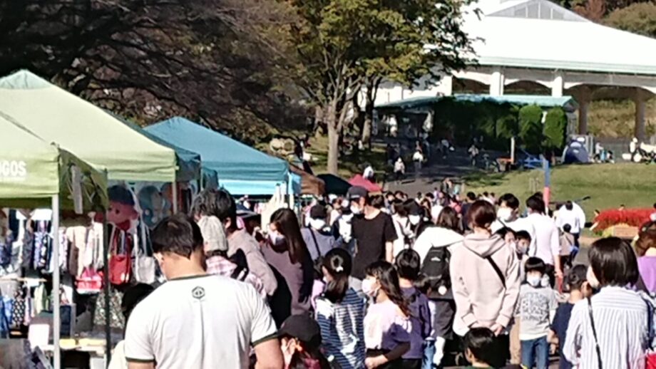 こどもの国フリーマーケット出店募集 プール行きたい フリマ行きたい!