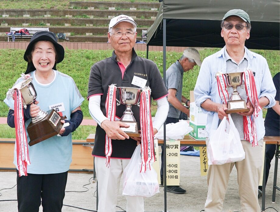 伊勢原市老人クラブ連合会が伊勢原市総合運動公園自由広場でグラウンドゴルフ大会を開催