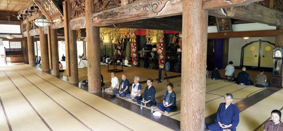 【南足柄市大雄山最乗寺】大正時代から続く伝統的な「夏期禅学会」が人気！